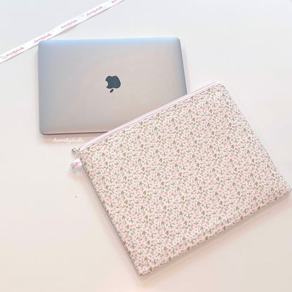 Classic Floral Laptop Sleeve